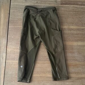 Lululemon Green Leggings with pockets size 4